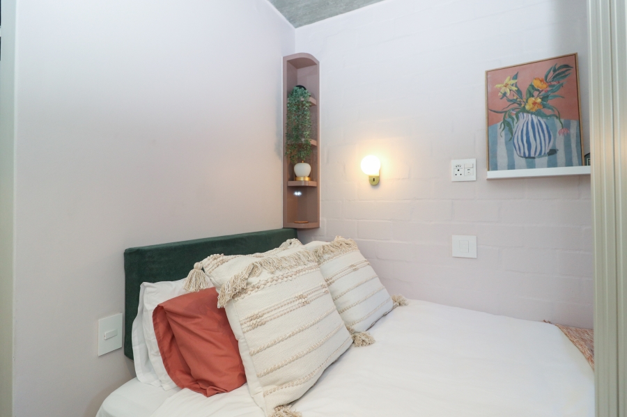 0 Bedroom Property for Sale in Sea Point Western Cape